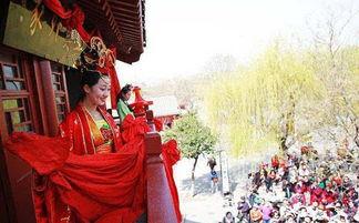 正逢佳节龙婿归,佳节团圆谱新篇